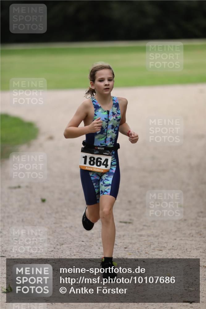 30.08.2026 - Elbe Triathlon Hamburg Antke Förster http://msf.ph/oto/10107686 30.08.2026 12:51:59 Laufen 1864 meine-sportfotos.de