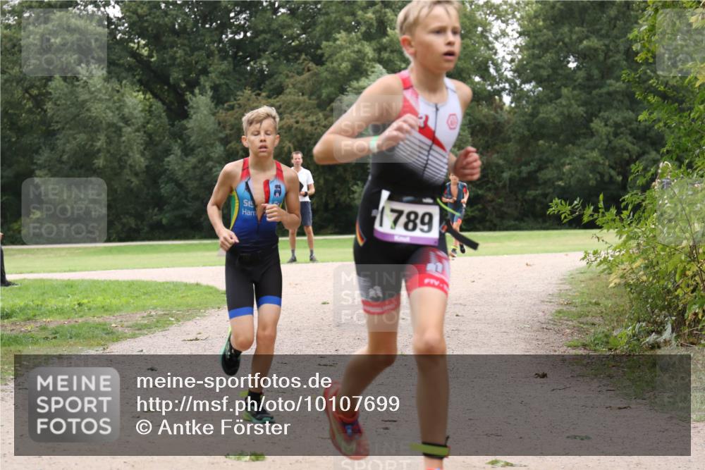 30.08.2026 - Elbe Triathlon Hamburg Antke Förster http://msf.ph/oto/10107699 30.08.2026 12:57:57 Laufen 789 meine-sportfotos.de