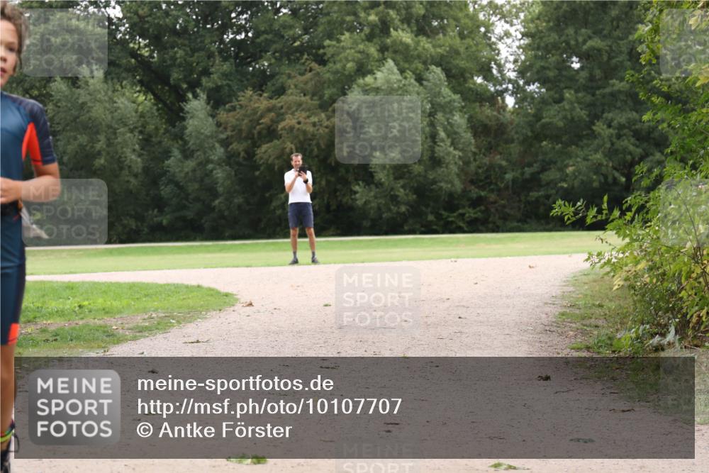 30.08.2026 - Elbe Triathlon Hamburg Antke Förster http://msf.ph/oto/10107707 30.08.2026 12:58:07 Laufen  meine-sportfotos.de