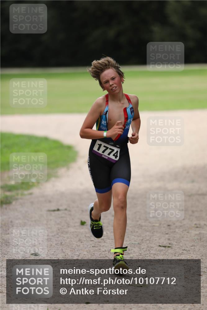 30.08.2026 - Elbe Triathlon Hamburg Antke Förster http://msf.ph/oto/10107712 30.08.2026 12:52:27 Laufen 1774 meine-sportfotos.de