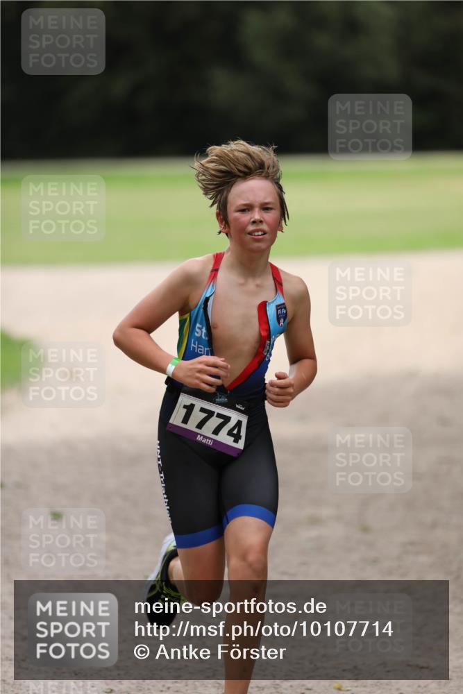 30.08.2026 - Elbe Triathlon Hamburg Antke Förster http://msf.ph/oto/10107714 30.08.2026 12:52:28 Laufen 1774 meine-sportfotos.de
