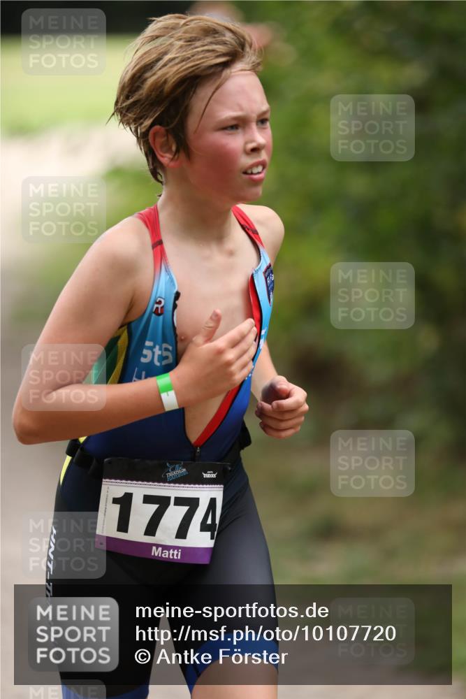 30.08.2026 - Elbe Triathlon Hamburg Antke Förster http://msf.ph/oto/10107720 30.08.2026 12:52:29 Laufen 2, 5, 5, 1774 meine-sportfotos.de