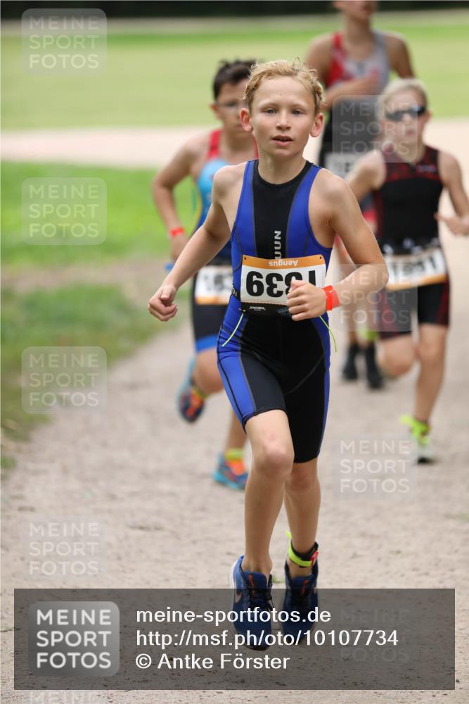 30.08.2026 - Elbe Triathlon Hamburg Antke Förster http://msf.ph/oto/10107734 30.08.2026 12:52:40 Laufen 339 meine-sportfotos.de