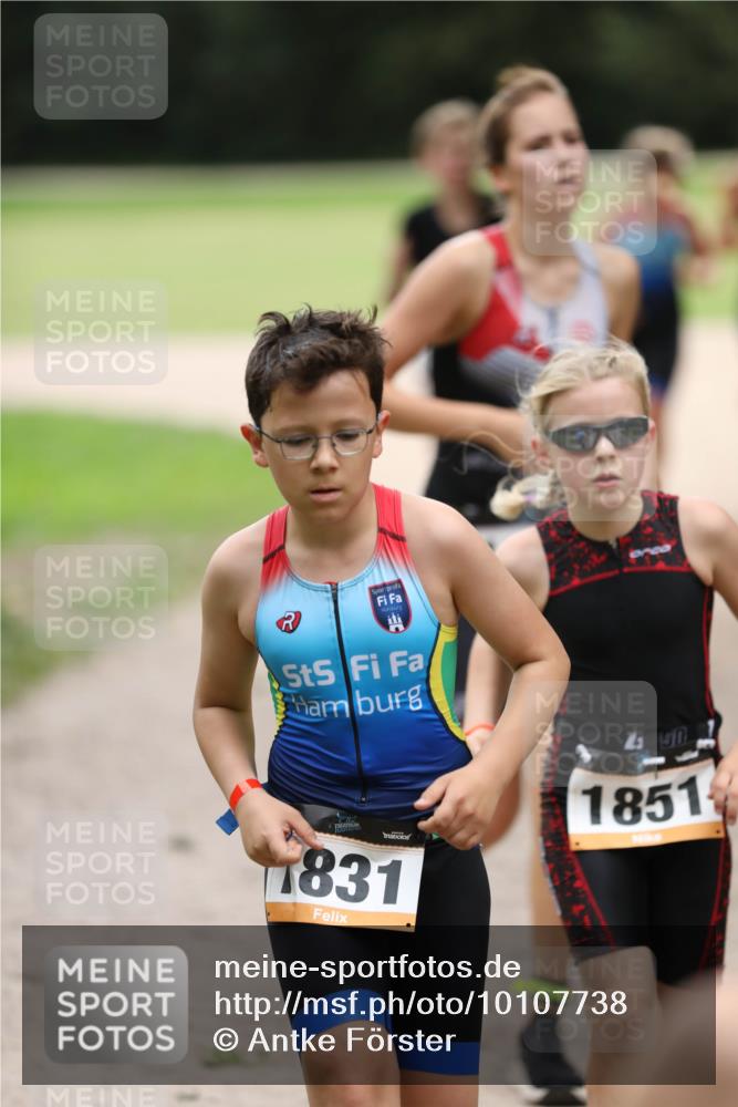 30.08.2026 - Elbe Triathlon Hamburg Antke Förster http://msf.ph/oto/10107738 30.08.2026 12:52:41 Laufen 1831, 190, 1851 meine-sportfotos.de