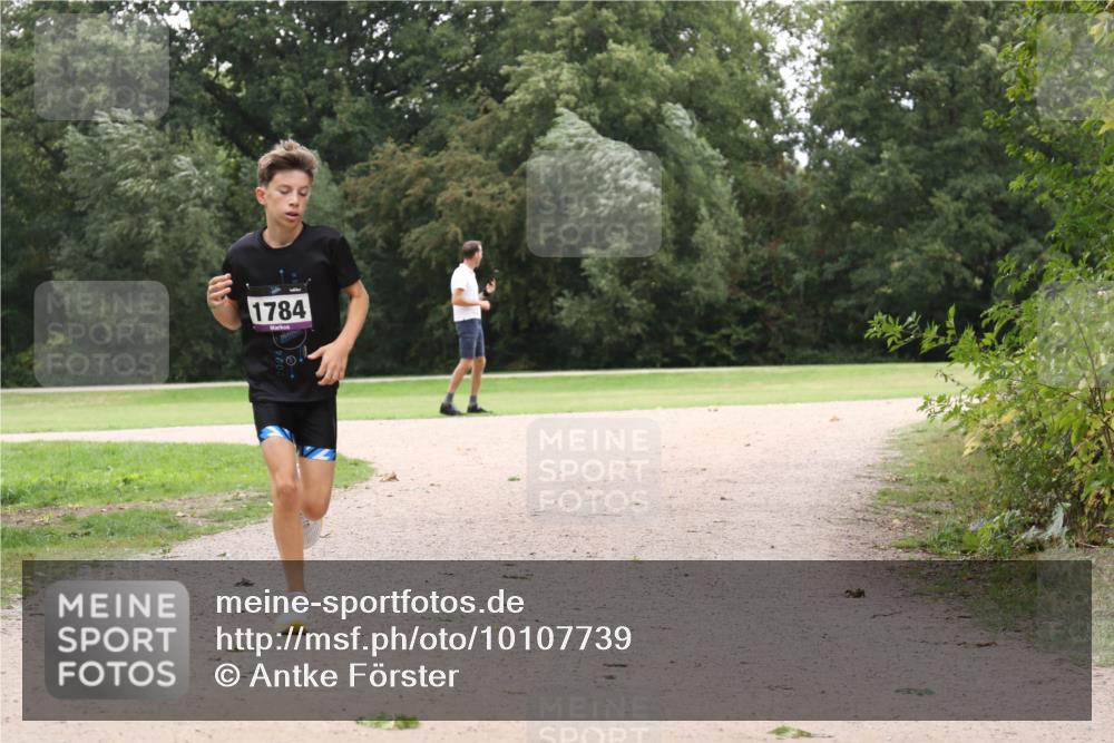 30.08.2026 - Elbe Triathlon Hamburg Antke Förster http://msf.ph/oto/10107739 30.08.2026 12:58:51 Laufen 1784, 20 meine-sportfotos.de