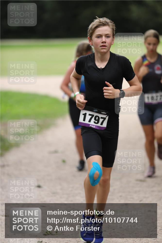 30.08.2026 - Elbe Triathlon Hamburg Antke Förster http://msf.ph/oto/10107744 30.08.2026 12:52:44 Laufen 1797, 1026 meine-sportfotos.de