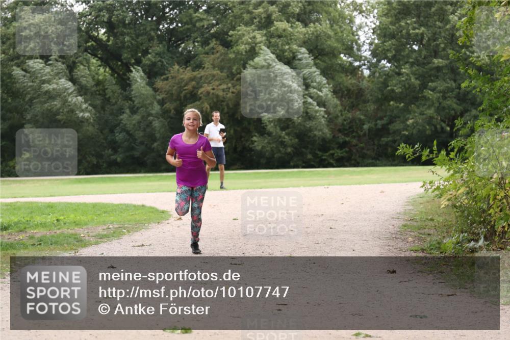 30.08.2026 - Elbe Triathlon Hamburg Antke Förster http://msf.ph/oto/10107747 30.08.2026 12:59:32 Laufen  meine-sportfotos.de