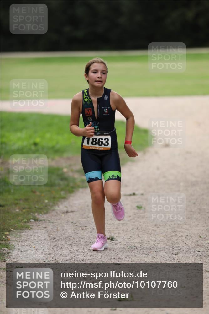 30.08.2026 - Elbe Triathlon Hamburg Antke Förster http://msf.ph/oto/10107760 30.08.2026 12:52:54 Laufen 1863 meine-sportfotos.de