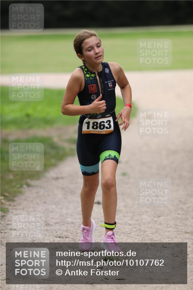 30.08.2026 - Elbe Triathlon Hamburg Antke Förster http://msf.ph/oto/10107762 30.08.2026 12:52:54 Laufen 1863 meine-sportfotos.de
