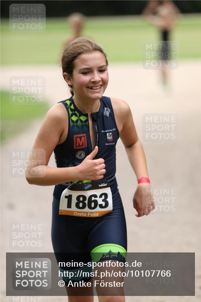 30.08.2026 - Elbe Triathlon Hamburg Antke Förster http://msf.ph/oto/10107766 30.08.2026 12:52:56 Laufen 1863 meine-sportfotos.de