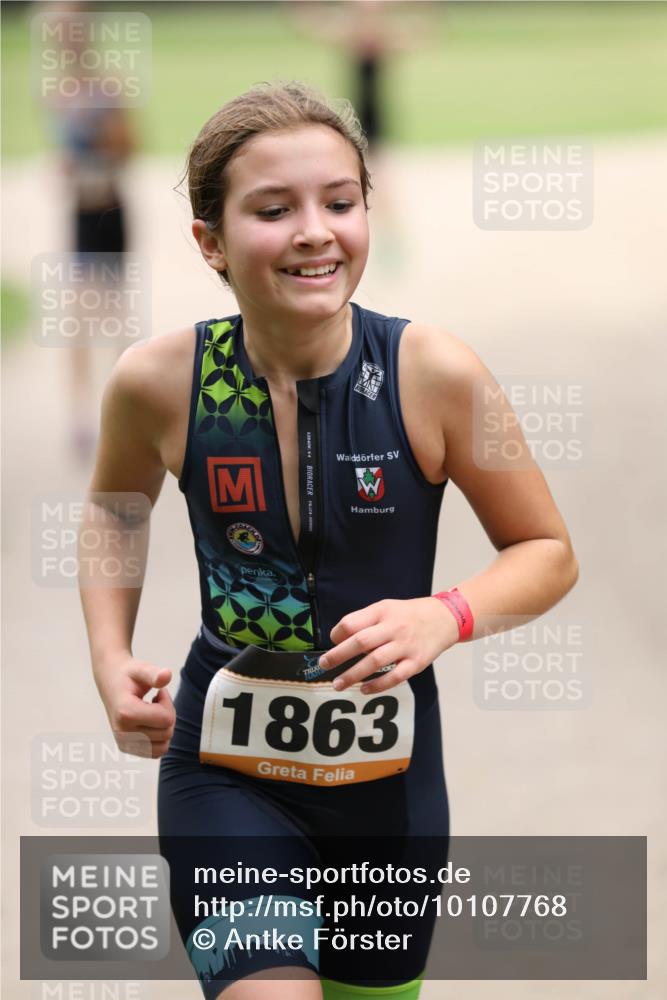 30.08.2026 - Elbe Triathlon Hamburg Antke Förster http://msf.ph/oto/10107768 30.08.2026 12:52:56 Laufen 53840, 4, 24, 009011, 1863 meine-sportfotos.de