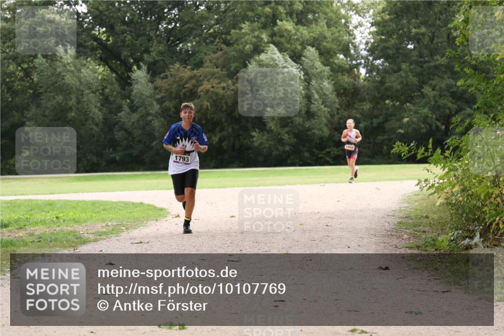 30.08.2026 - Elbe Triathlon Hamburg Antke Förster http://msf.ph/oto/10107769 30.08.2026 13:01:32 Laufen 1793, 1866 meine-sportfotos.de
