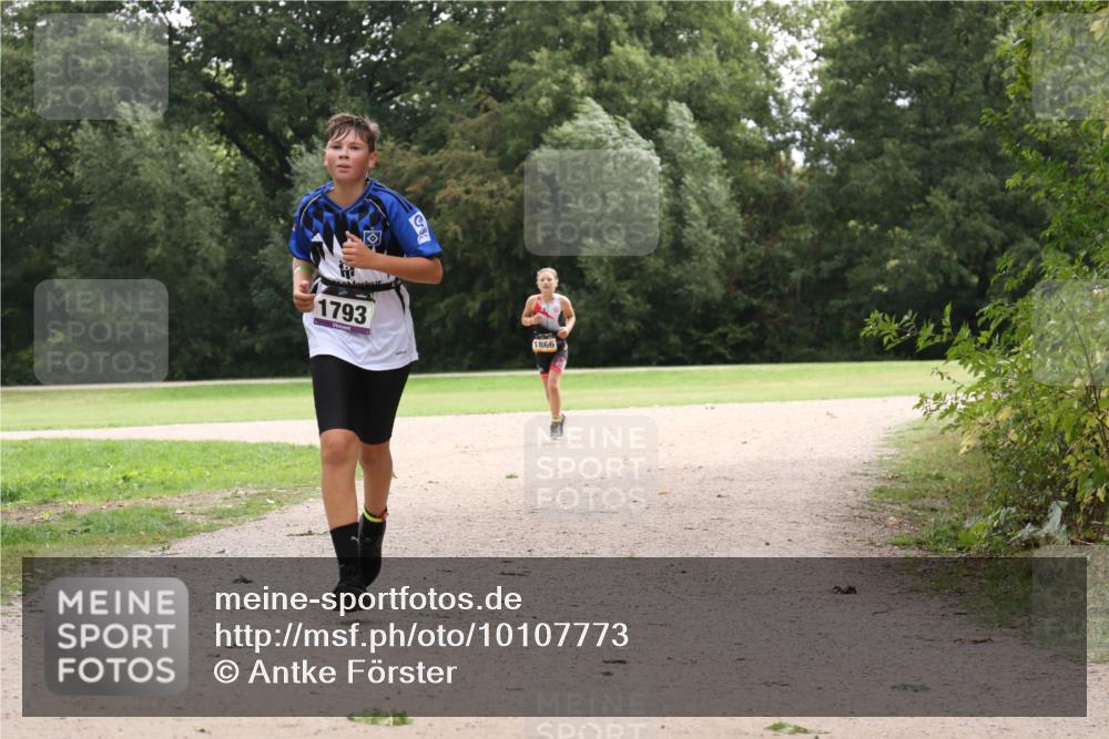 30.08.2026 - Elbe Triathlon Hamburg Antke Förster http://msf.ph/oto/10107773 30.08.2026 13:01:34 Laufen 1793, 1866 meine-sportfotos.de