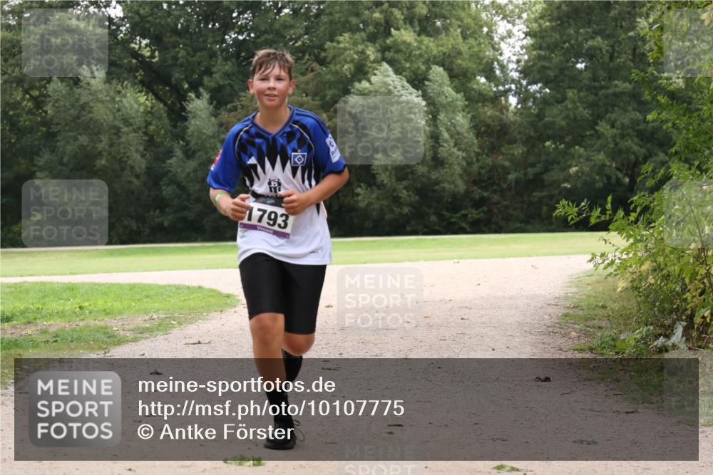 30.08.2026 - Elbe Triathlon Hamburg Antke Förster http://msf.ph/oto/10107775 30.08.2026 13:01:35 Laufen 1793 meine-sportfotos.de