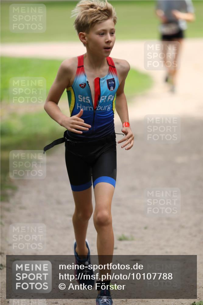 30.08.2026 - Elbe Triathlon Hamburg Antke Förster http://msf.ph/oto/10107788 30.08.2026 12:53:22 Laufen  meine-sportfotos.de