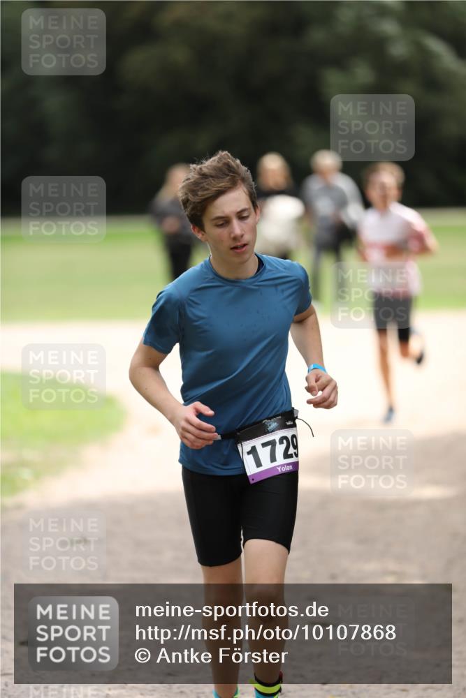 30.08.2026 - Elbe Triathlon Hamburg Antke Förster http://msf.ph/oto/10107868 30.08.2026 12:54:20 Laufen 1729 meine-sportfotos.de