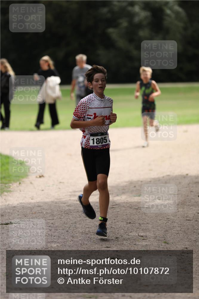 30.08.2026 - Elbe Triathlon Hamburg Antke Förster http://msf.ph/oto/10107872 30.08.2026 12:54:22 Laufen 1805 meine-sportfotos.de