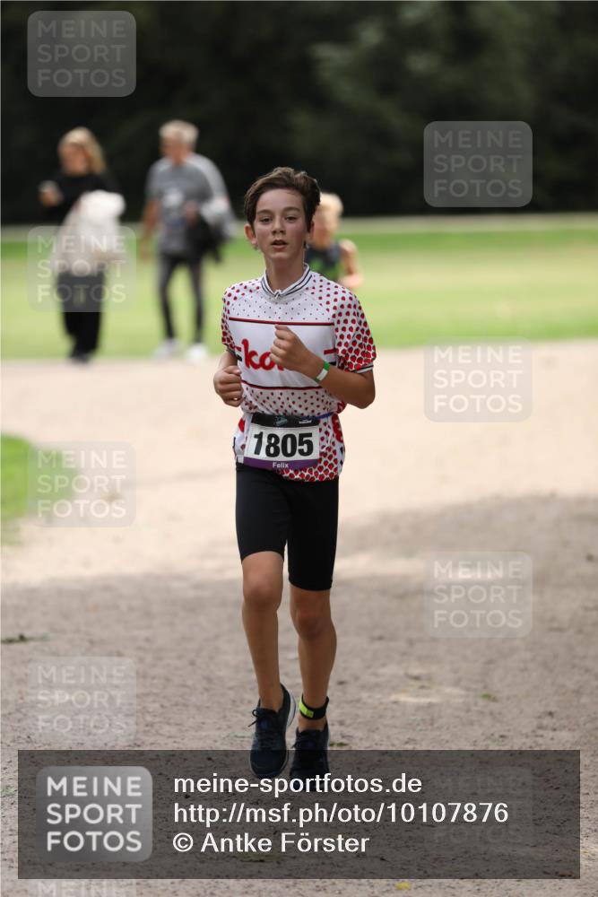 30.08.2026 - Elbe Triathlon Hamburg Antke Förster http://msf.ph/oto/10107876 30.08.2026 12:54:22 Laufen 1805 meine-sportfotos.de