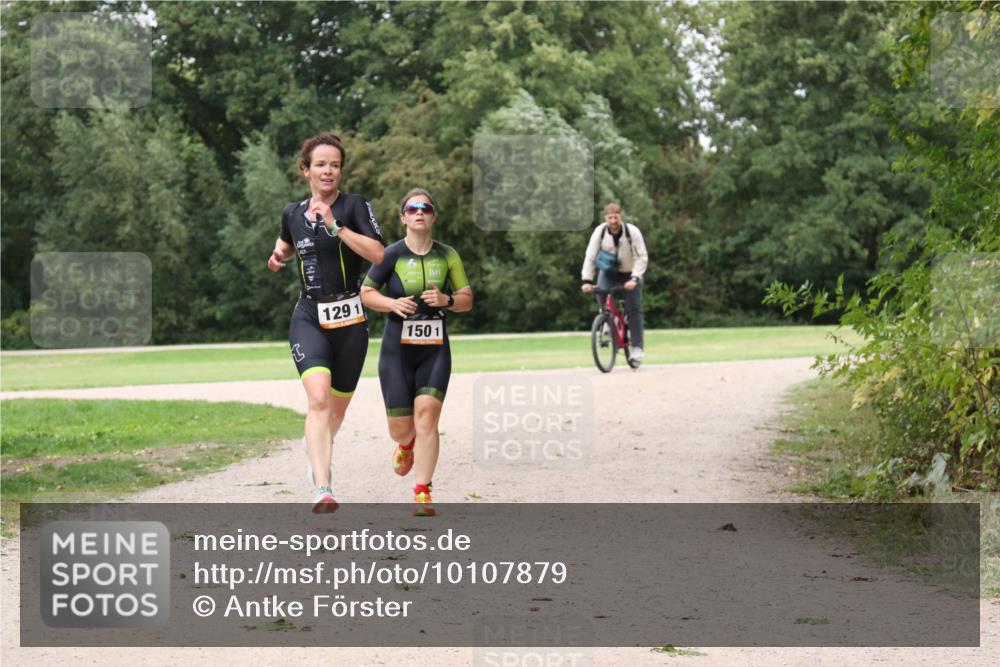30.08.2026 - Elbe Triathlon Hamburg Antke Förster http://msf.ph/oto/10107879 30.08.2026 14:23:53 Laufen 129, 1, 1501 meine-sportfotos.de
