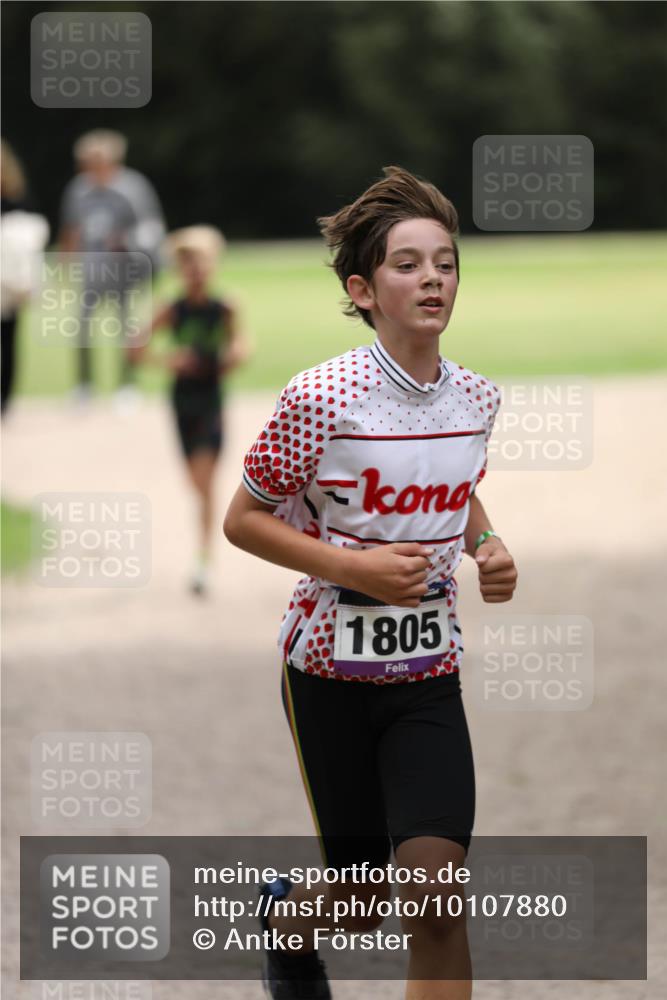 30.08.2026 - Elbe Triathlon Hamburg Antke Förster http://msf.ph/oto/10107880 30.08.2026 12:54:24 Laufen 1805 meine-sportfotos.de