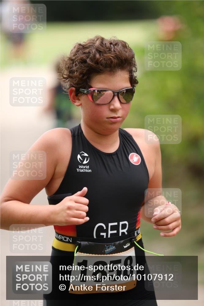 30.08.2026 - Elbe Triathlon Hamburg Antke Förster http://msf.ph/oto/10107912 30.08.2026 12:54:36 Laufen 1858 meine-sportfotos.de