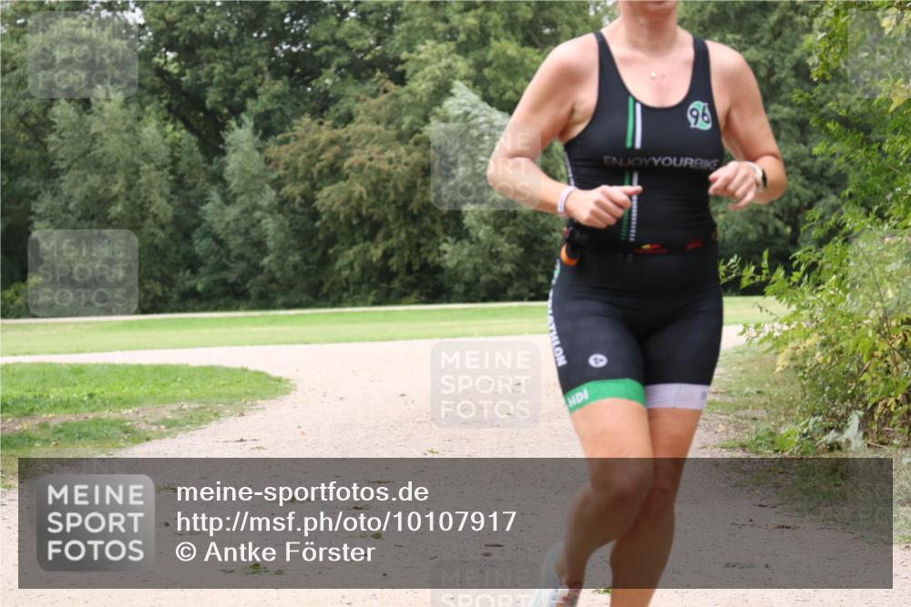 30.08.2026 - Elbe Triathlon Hamburg Antke Förster http://msf.ph/oto/10107917 30.08.2026 14:25:09 Laufen 96 meine-sportfotos.de