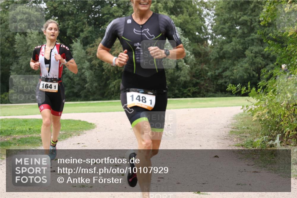 30.08.2026 - Elbe Triathlon Hamburg Antke Förster http://msf.ph/oto/10107929 30.08.2026 14:25:26 Laufen 164, 1, 148, 1 meine-sportfotos.de