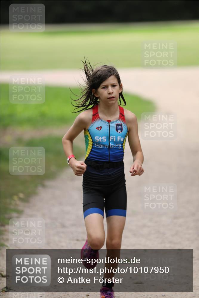 30.08.2026 - Elbe Triathlon Hamburg Antke Förster http://msf.ph/oto/10107950 30.08.2026 12:54:58 Laufen  meine-sportfotos.de