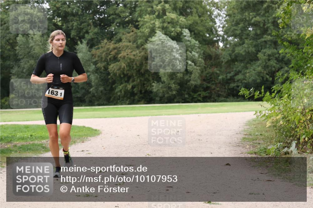30.08.2026 - Elbe Triathlon Hamburg Antke Förster http://msf.ph/oto/10107953 30.08.2026 14:26:04 Laufen 163, 1 meine-sportfotos.de