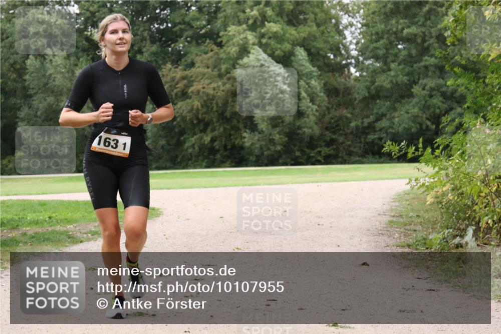 30.08.2026 - Elbe Triathlon Hamburg Antke Förster http://msf.ph/oto/10107955 30.08.2026 14:26:05 Laufen 163, 1 meine-sportfotos.de