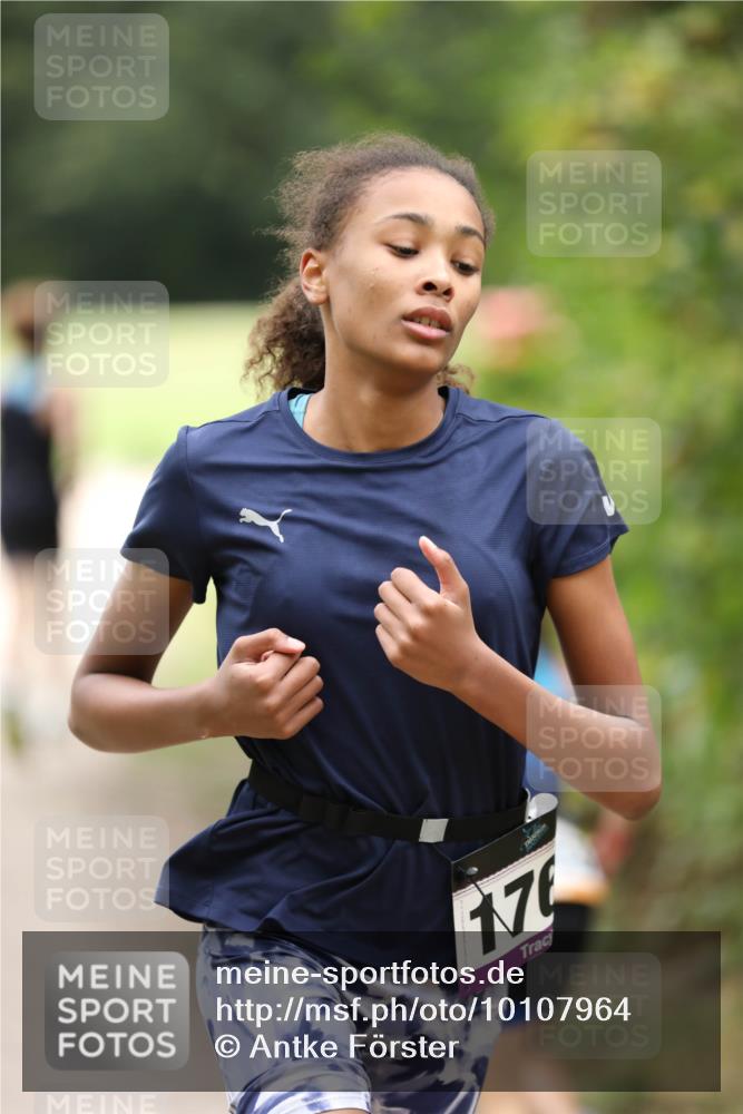 30.08.2026 - Elbe Triathlon Hamburg Antke Förster http://msf.ph/oto/10107964 30.08.2026 12:55:03 Laufen 170 meine-sportfotos.de