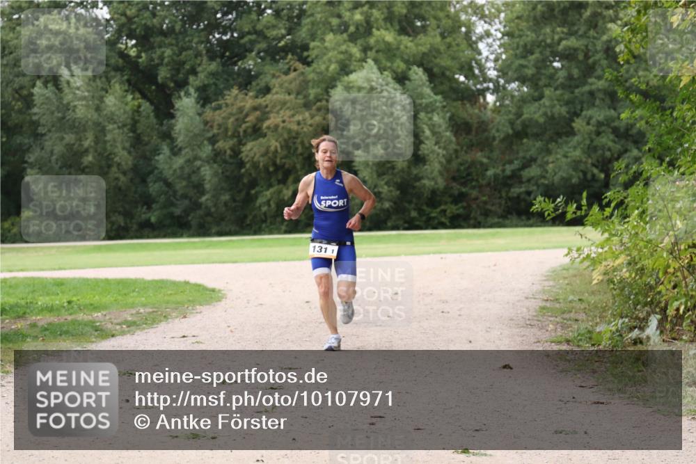30.08.2026 - Elbe Triathlon Hamburg Antke Förster http://msf.ph/oto/10107971 30.08.2026 14:26:15 Laufen 131, 1 meine-sportfotos.de