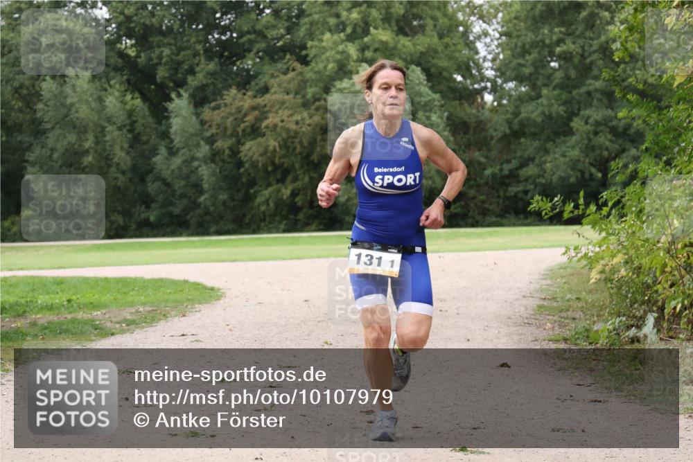 30.08.2026 - Elbe Triathlon Hamburg Antke Förster http://msf.ph/oto/10107979 30.08.2026 14:26:17 Laufen 131, 1 meine-sportfotos.de