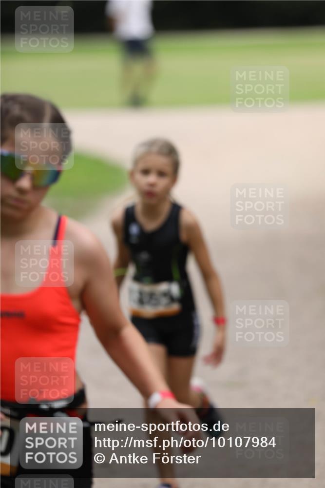 30.08.2026 - Elbe Triathlon Hamburg Antke Förster http://msf.ph/oto/10107984 30.08.2026 12:55:37 Laufen 189 meine-sportfotos.de
