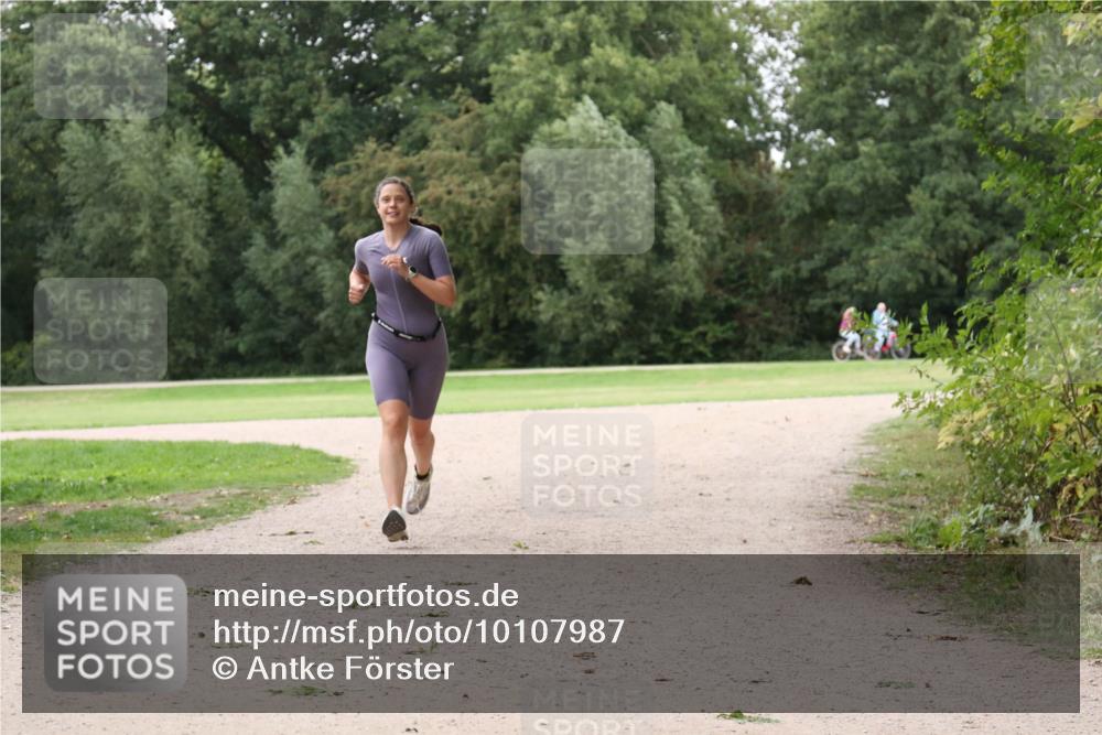 30.08.2026 - Elbe Triathlon Hamburg Antke Förster http://msf.ph/oto/10107987 30.08.2026 14:26:54 Laufen  meine-sportfotos.de