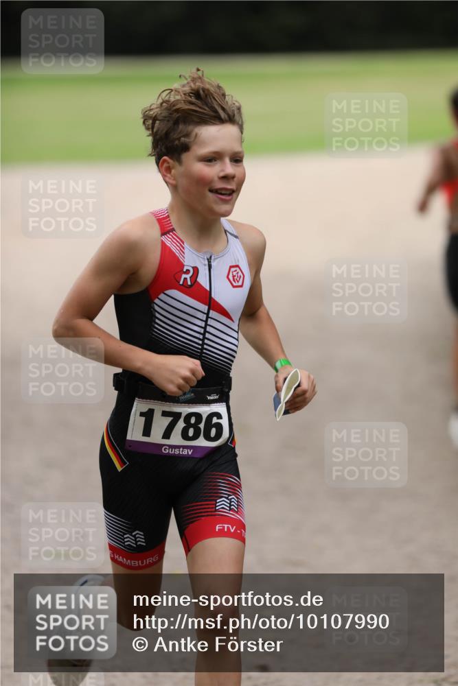 30.08.2026 - Elbe Triathlon Hamburg Antke Förster http://msf.ph/oto/10107990 30.08.2026 12:55:44 Laufen 1786 meine-sportfotos.de
