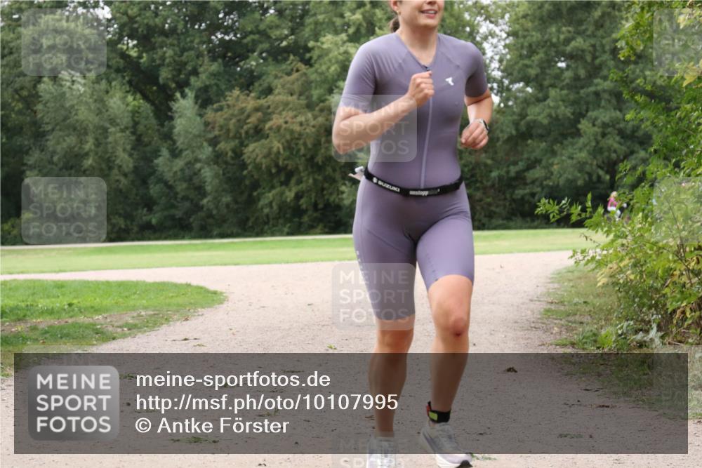 30.08.2026 - Elbe Triathlon Hamburg Antke Förster http://msf.ph/oto/10107995 30.08.2026 14:26:56 Laufen  meine-sportfotos.de