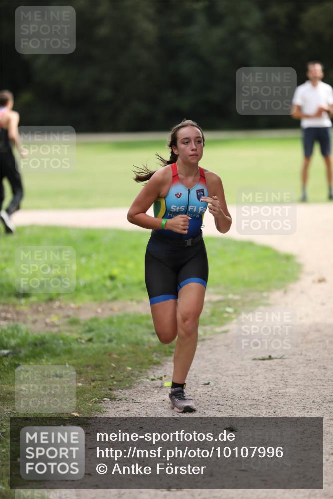 30.08.2026 - Elbe Triathlon Hamburg Antke Förster http://msf.ph/oto/10107996 30.08.2026 12:56:04 Laufen 17 meine-sportfotos.de