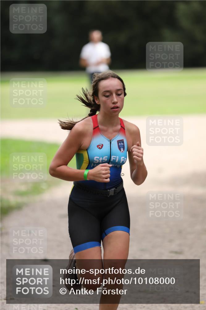 30.08.2026 - Elbe Triathlon Hamburg Antke Förster http://msf.ph/oto/10108000 30.08.2026 12:56:05 Laufen  meine-sportfotos.de