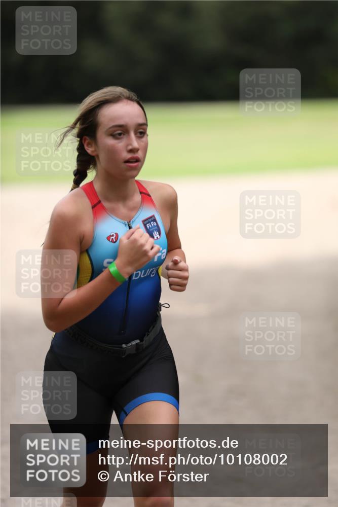 30.08.2026 - Elbe Triathlon Hamburg Antke Förster http://msf.ph/oto/10108002 30.08.2026 12:56:06 Laufen  meine-sportfotos.de