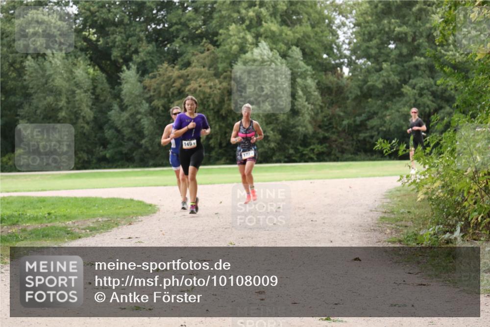 30.08.2026 - Elbe Triathlon Hamburg Antke Förster http://msf.ph/oto/10108009 30.08.2026 14:27:51 Laufen 1491, 172 meine-sportfotos.de