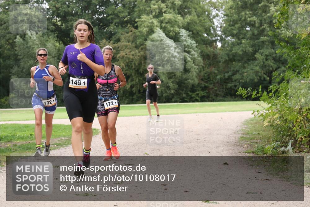 30.08.2026 - Elbe Triathlon Hamburg Antke Förster http://msf.ph/oto/10108017 30.08.2026 14:27:54 Laufen 1321, 1491, 1721 meine-sportfotos.de