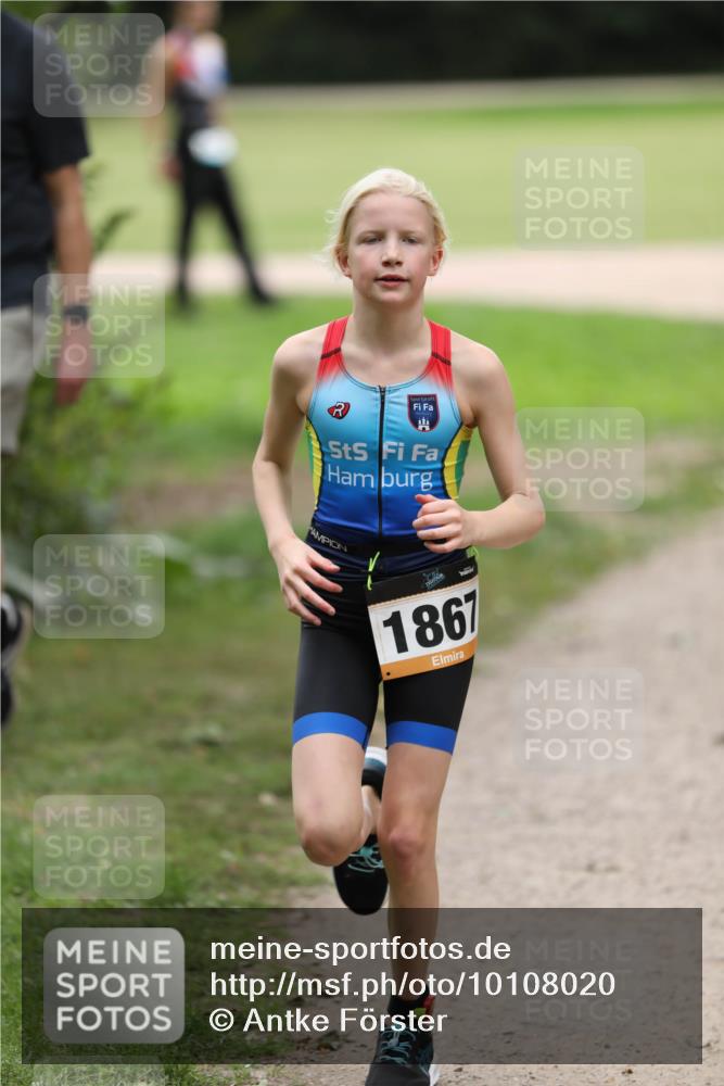 30.08.2026 - Elbe Triathlon Hamburg Antke Förster http://msf.ph/oto/10108020 30.08.2026 12:56:32 Laufen 1867 meine-sportfotos.de