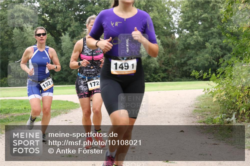 30.08.2026 - Elbe Triathlon Hamburg Antke Förster http://msf.ph/oto/10108021 30.08.2026 14:27:55 Laufen 1321, 172, 1491 meine-sportfotos.de