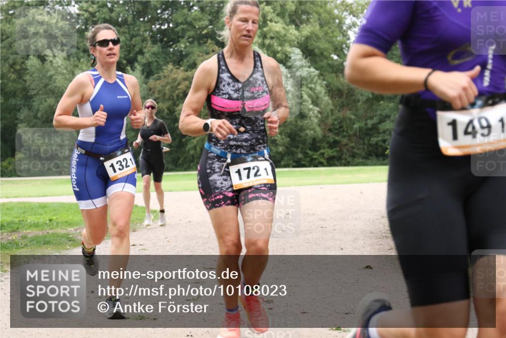 30.08.2026 - Elbe Triathlon Hamburg Antke Förster http://msf.ph/oto/10108023 30.08.2026 14:27:56 Laufen 1321, 1721, 1491 meine-sportfotos.de