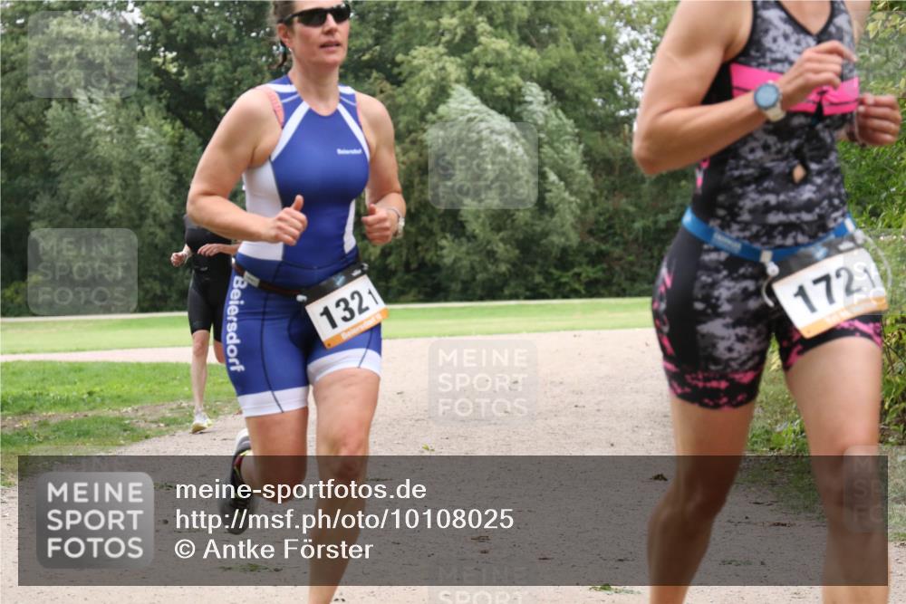 30.08.2026 - Elbe Triathlon Hamburg Antke Förster http://msf.ph/oto/10108025 30.08.2026 14:27:57 Laufen 1321, 1721 meine-sportfotos.de