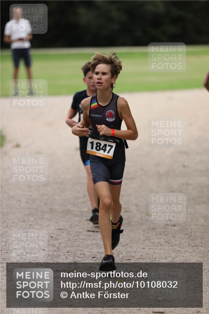30.08.2026 - Elbe Triathlon Hamburg Antke Förster http://msf.ph/oto/10108032 30.08.2026 12:56:43 Laufen 0161, 1847 meine-sportfotos.de