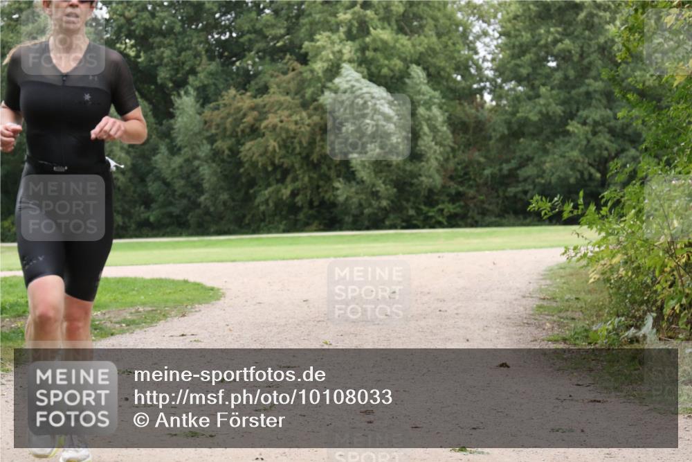 30.08.2026 - Elbe Triathlon Hamburg Antke Förster http://msf.ph/oto/10108033 30.08.2026 14:28:00 Laufen  meine-sportfotos.de