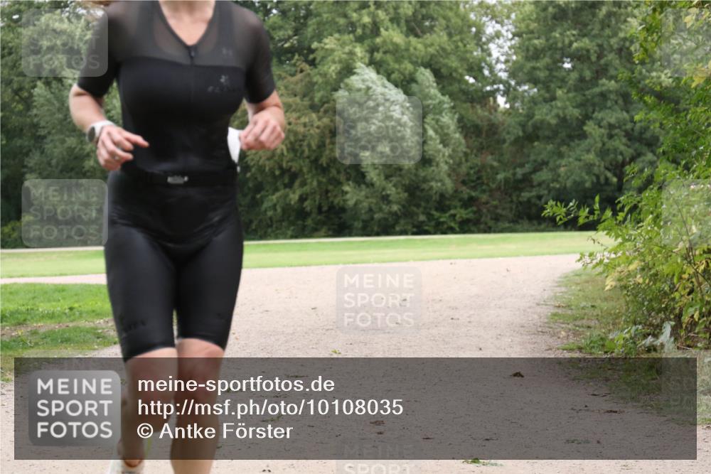 30.08.2026 - Elbe Triathlon Hamburg Antke Förster http://msf.ph/oto/10108035 30.08.2026 14:28:01 Laufen  meine-sportfotos.de