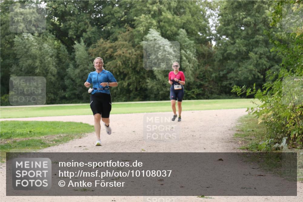 30.08.2026 - Elbe Triathlon Hamburg Antke Förster http://msf.ph/oto/10108037 30.08.2026 14:28:15 Laufen 1461 meine-sportfotos.de